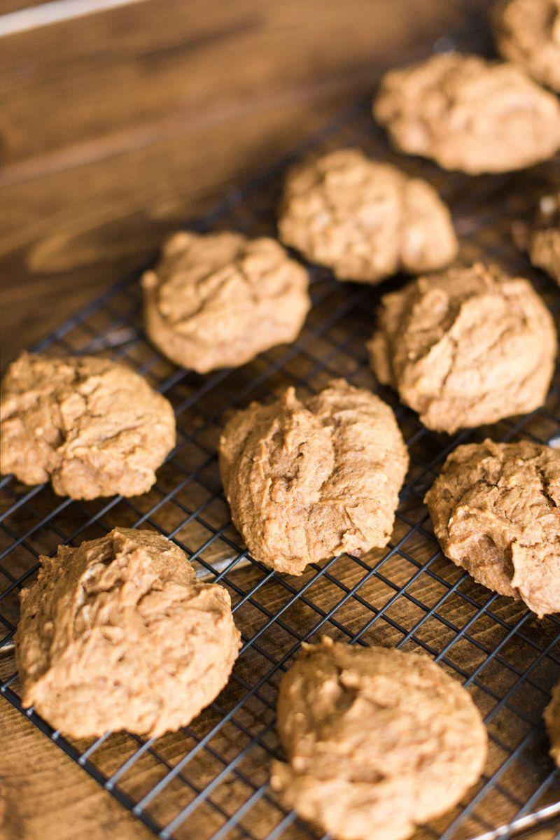 Pumpkin Whoopie Cookies